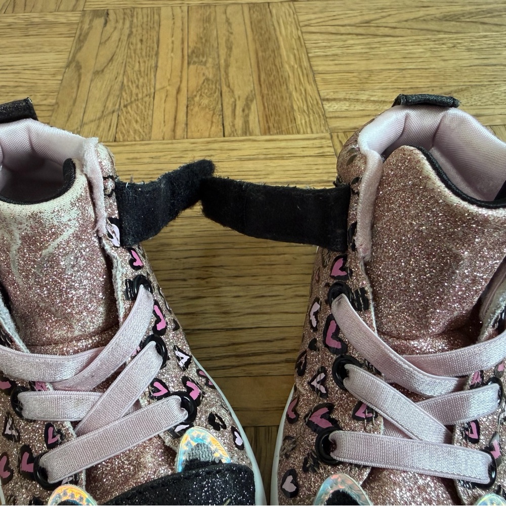 Skechers Twinkle Toes Glitter Sneakers - Picture 4 of 16